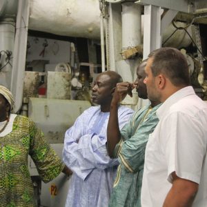 Employees from Mali at the oil-mill